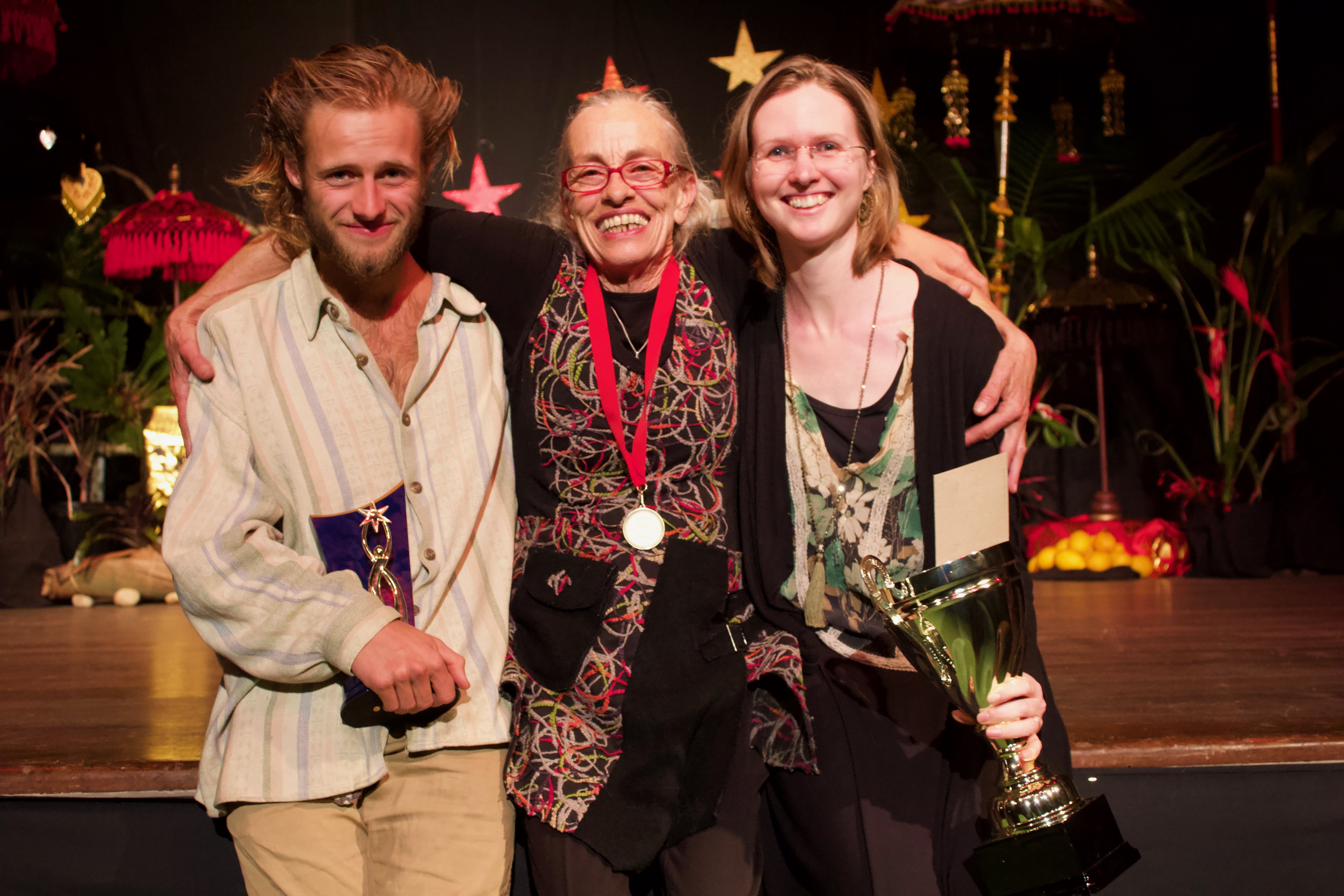 31-Gail M Clarke with Peoples Choice Award winner Zac Simmons and 2018 cup winner Sarah Temporal
